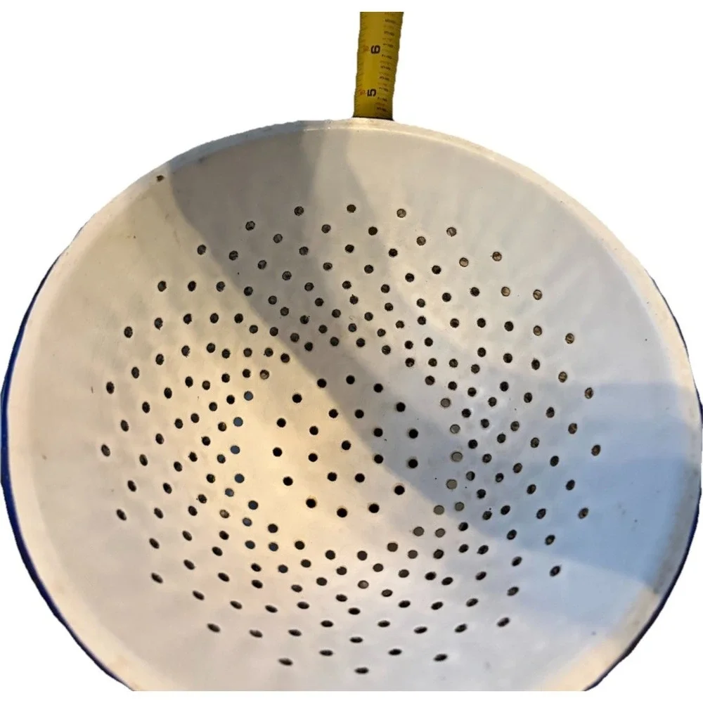 Vtg white enamelware Colander Blue Trim Farmhouse Kitchen strainer double handle